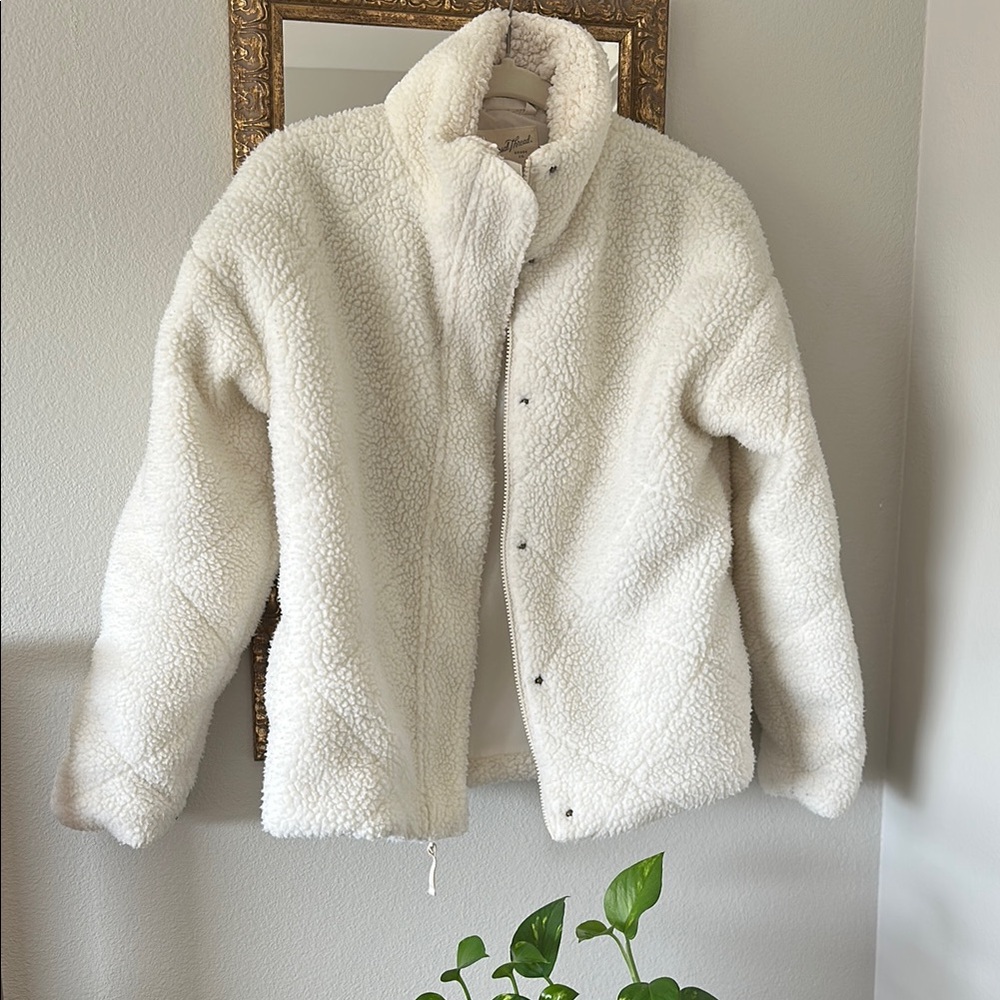 Universal Thread Teddy Jacket in Cream